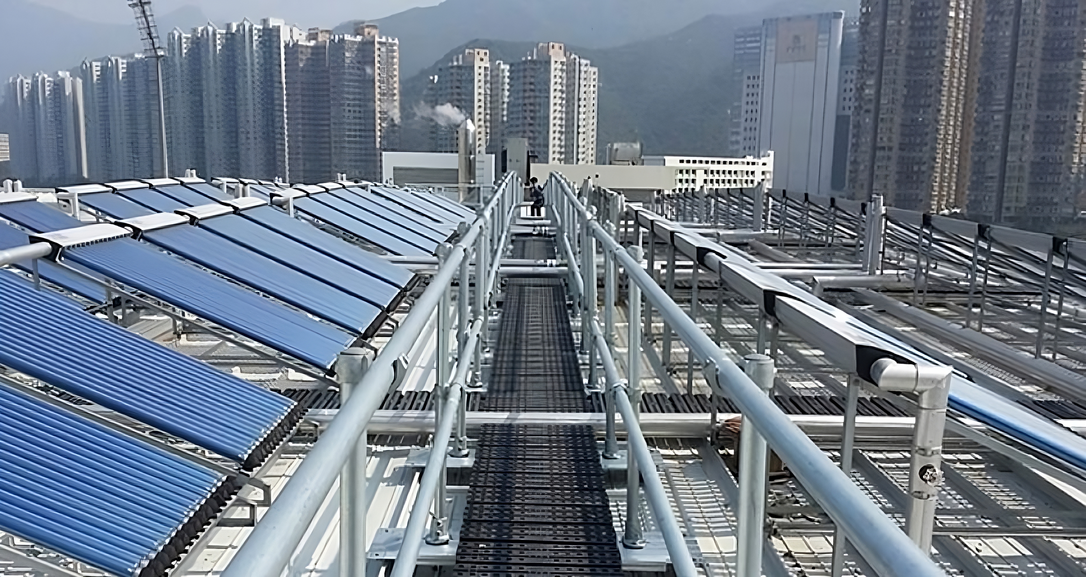 Bezpieczne Podesty Na Dachu Metalowy Kingspan Transformed