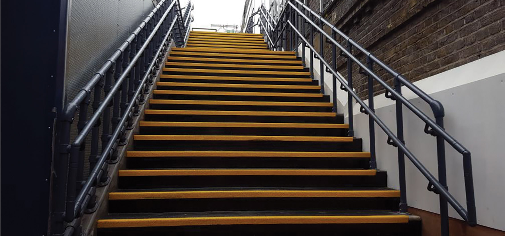 Kee Klamp Access Railing Rail Industry 1